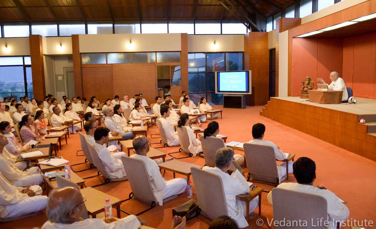 Classes in the Vedanta Academy (India) taught by Swami A. Parthasarathy. Discussions on scriptural texts of Hinduism.